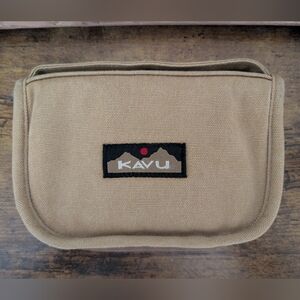KAVU Travel Organizer / Zip Pouch – Tan with Red Interior